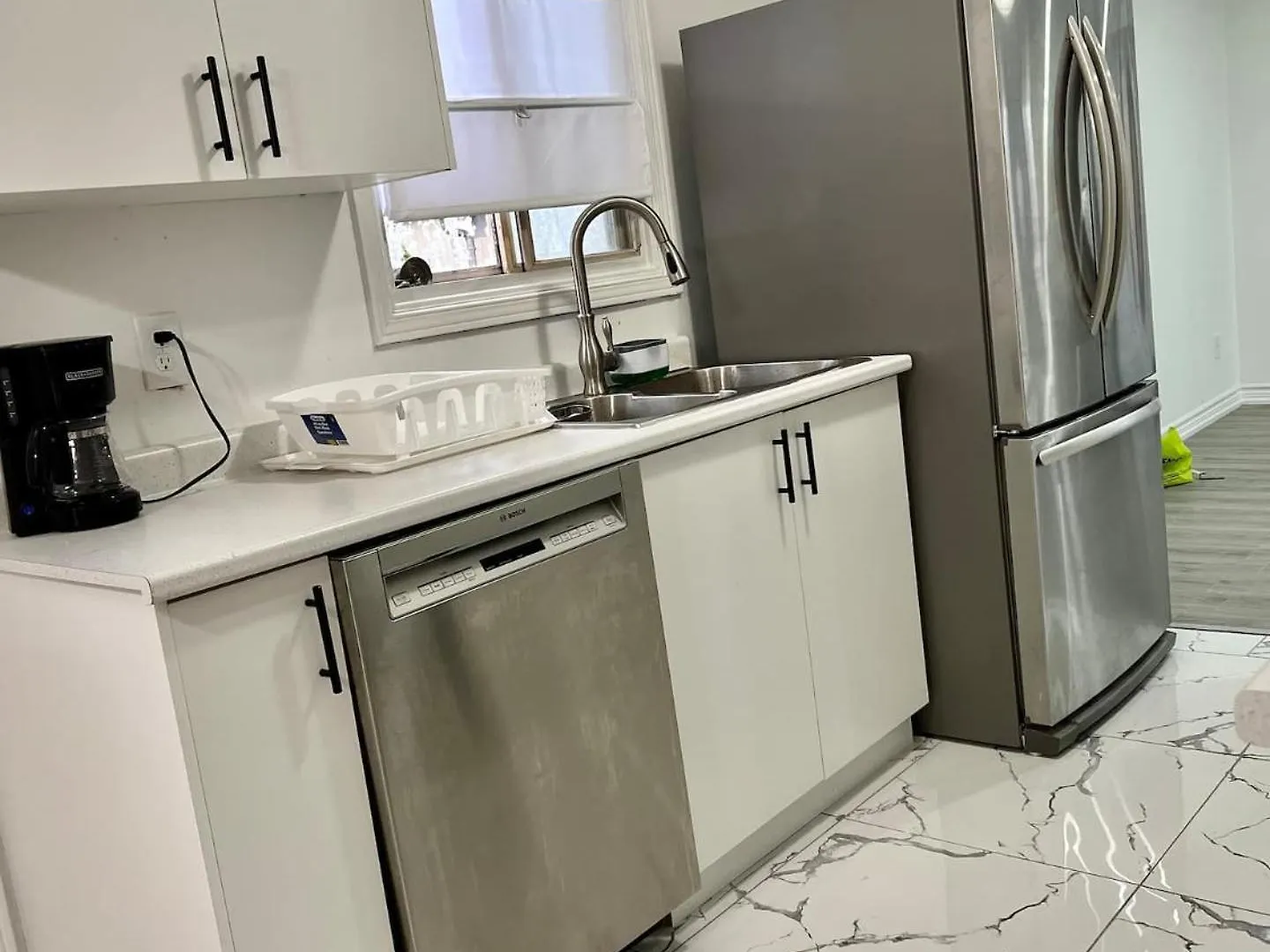 K5 Room Near Airport Mississauga