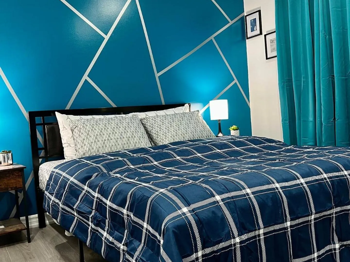 K5 Room Near Airport Mississauga 0*,  Canada