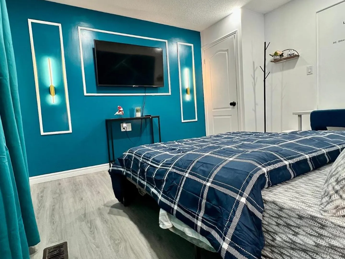 K5 Room Near Airport Mississauga Holiday home
