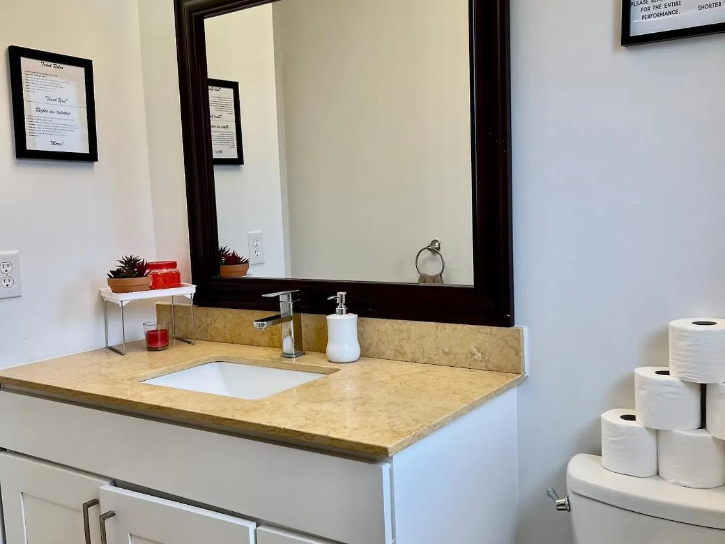 Holiday home K5 Room Near Airport Mississauga Canada